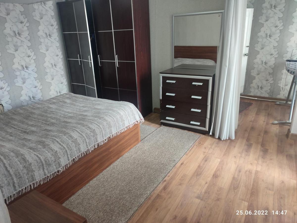 Квартира У Бульвара 1 Батуми Екстериор снимка